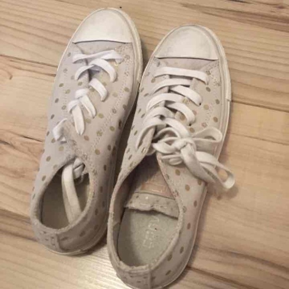 Polka dot lowtop converse - Picture 2 of 3