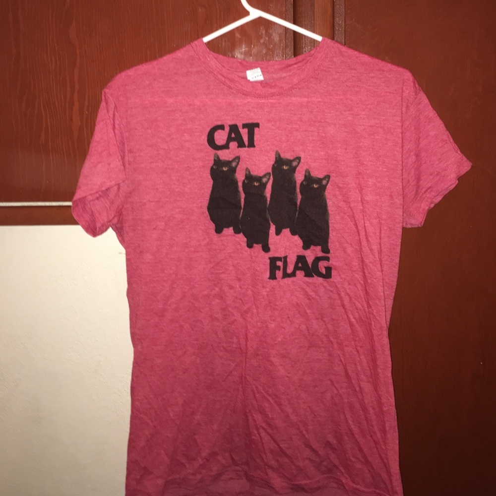 "cat flag" crew neck tee