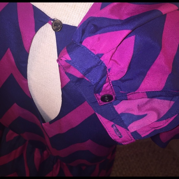 Sale🌟Sequin Hearts Navy Pink Chevron dress - Picture 6 of 6