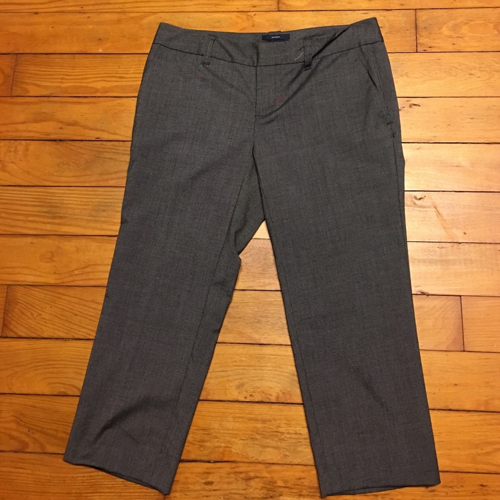 GAP- worn only twice: Gray Capris