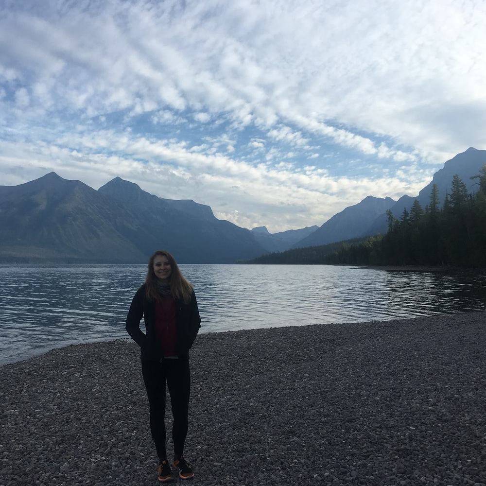 Meet your Posher, Kayla