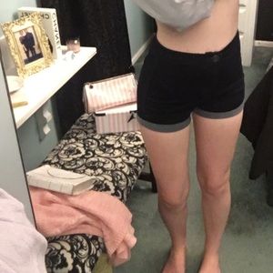 High waisted stretch shorts