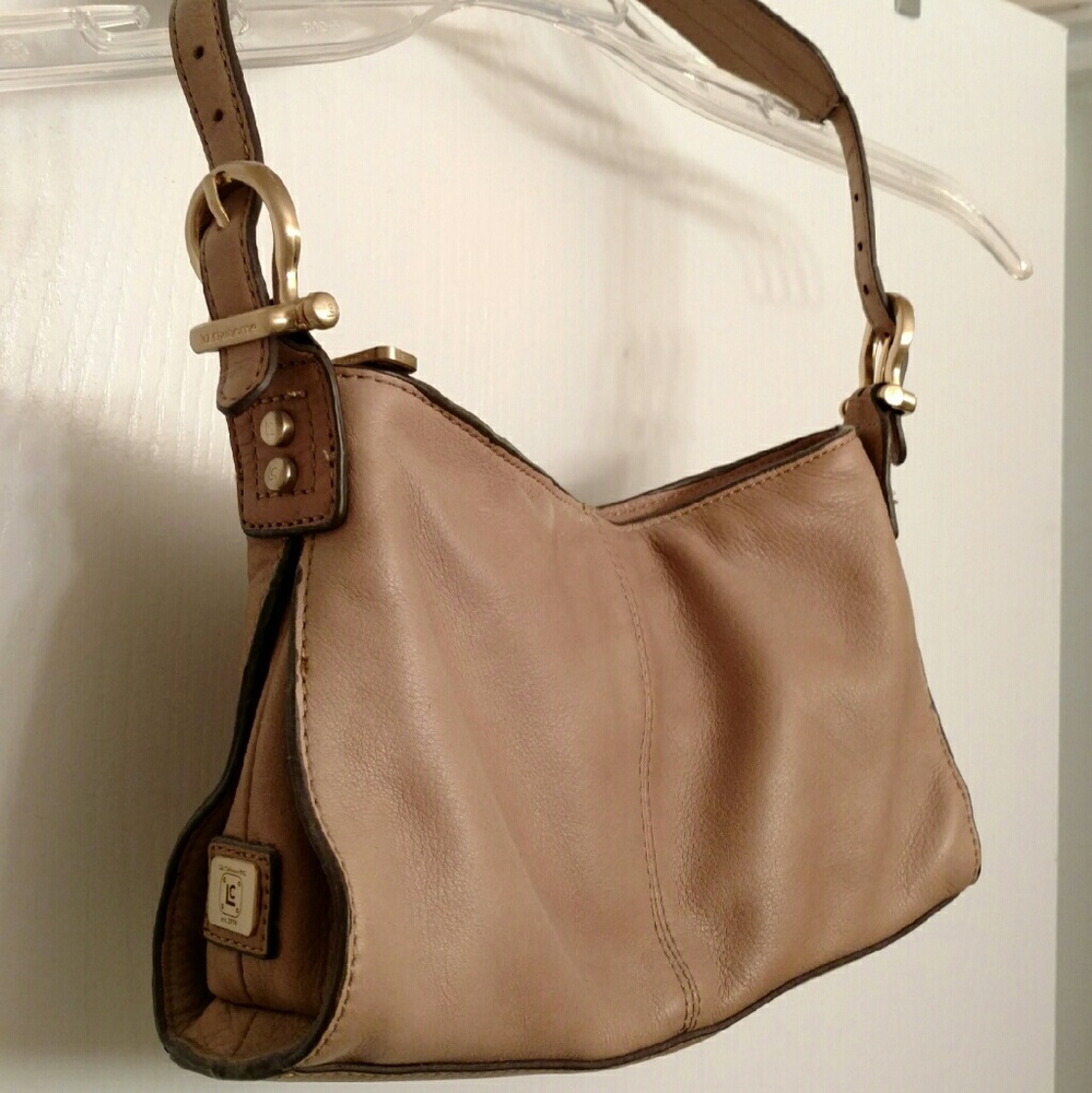 Liz Claiborne NYC Small Tan Soft Leather Purse - Picture 3 of 4