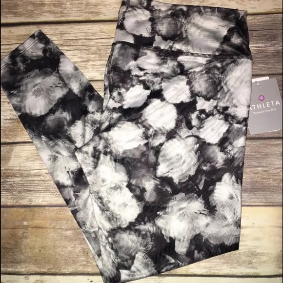 Athleta Pants - NWT Athleta Floral Crush Chaturanga Tight 💪🏻