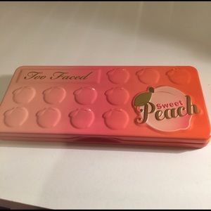 Too Faced sweet peach palette