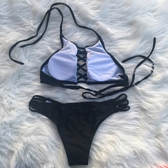 OFFERS • NEW Black Criss Cross Bikini Set • - Picture 4 of 5