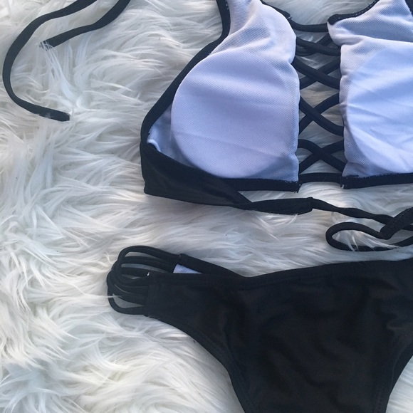 OFFERS • NEW Black Criss Cross Bikini Set • - Picture 5 of 5