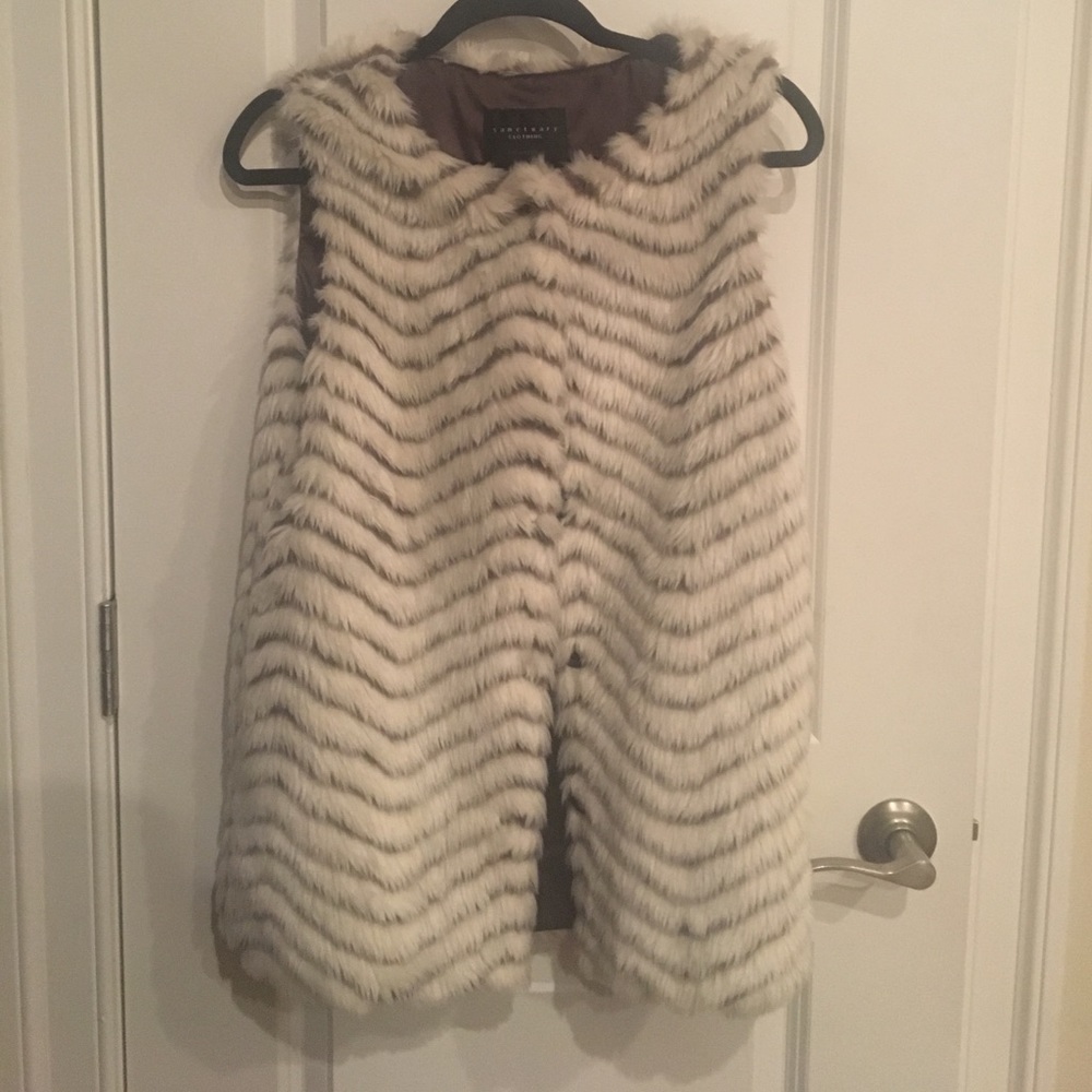 Amazingly cozy faux fur vest