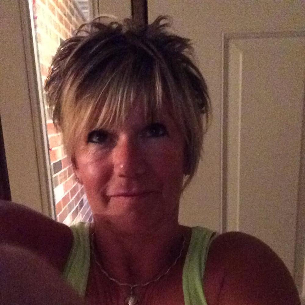 Meet your Posher, Lorraine