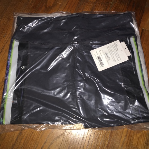 NWT Athleta Swipe Sonar Tights 💪🏻 - Picture 5 of 5