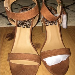 Brown Tan Suede Sandals Size 7