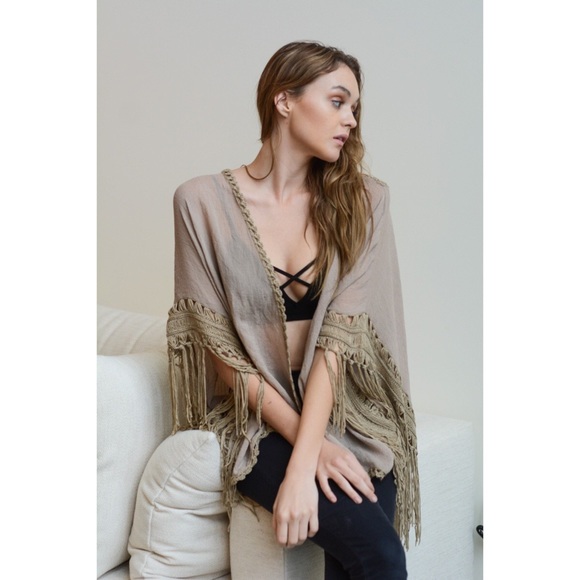 New Arrival- Crochet Tassel Bohemian Kimono - Picture 2 of 4