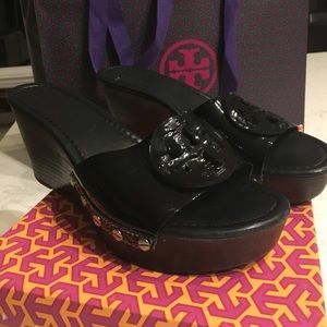 Authentic Tory Burch Black Patti Logo Sandals