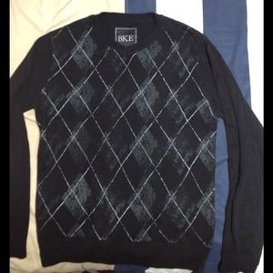 BKE long sleeve V-neck