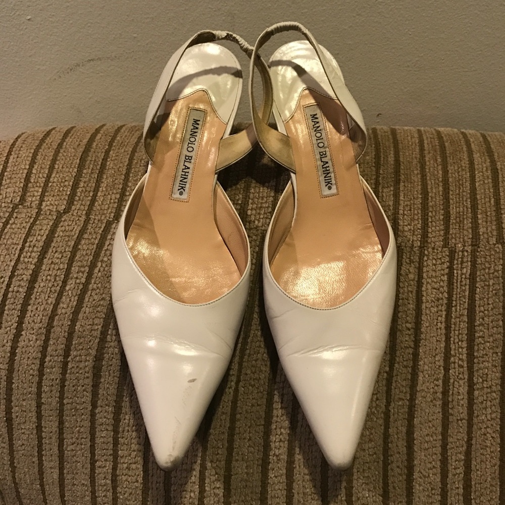 Manolo Blahnik Carolyne Leather slingback pumps