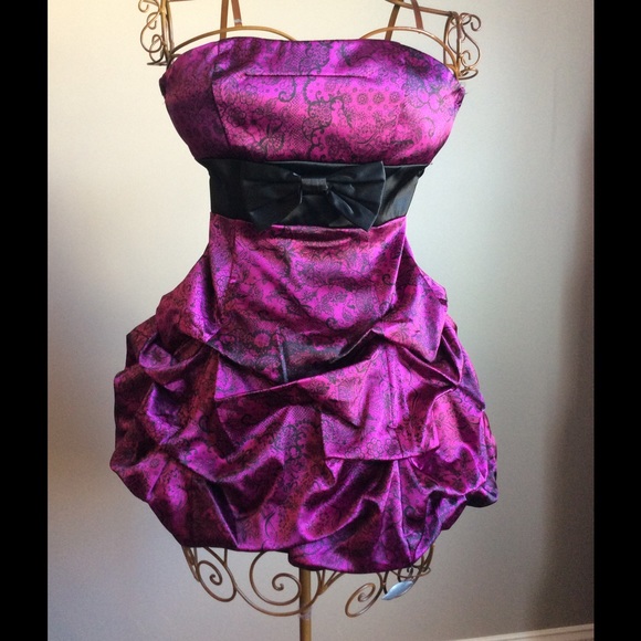 NWT Women's Strapless Purple Pattern ruffle dress - Picture 1 of 3