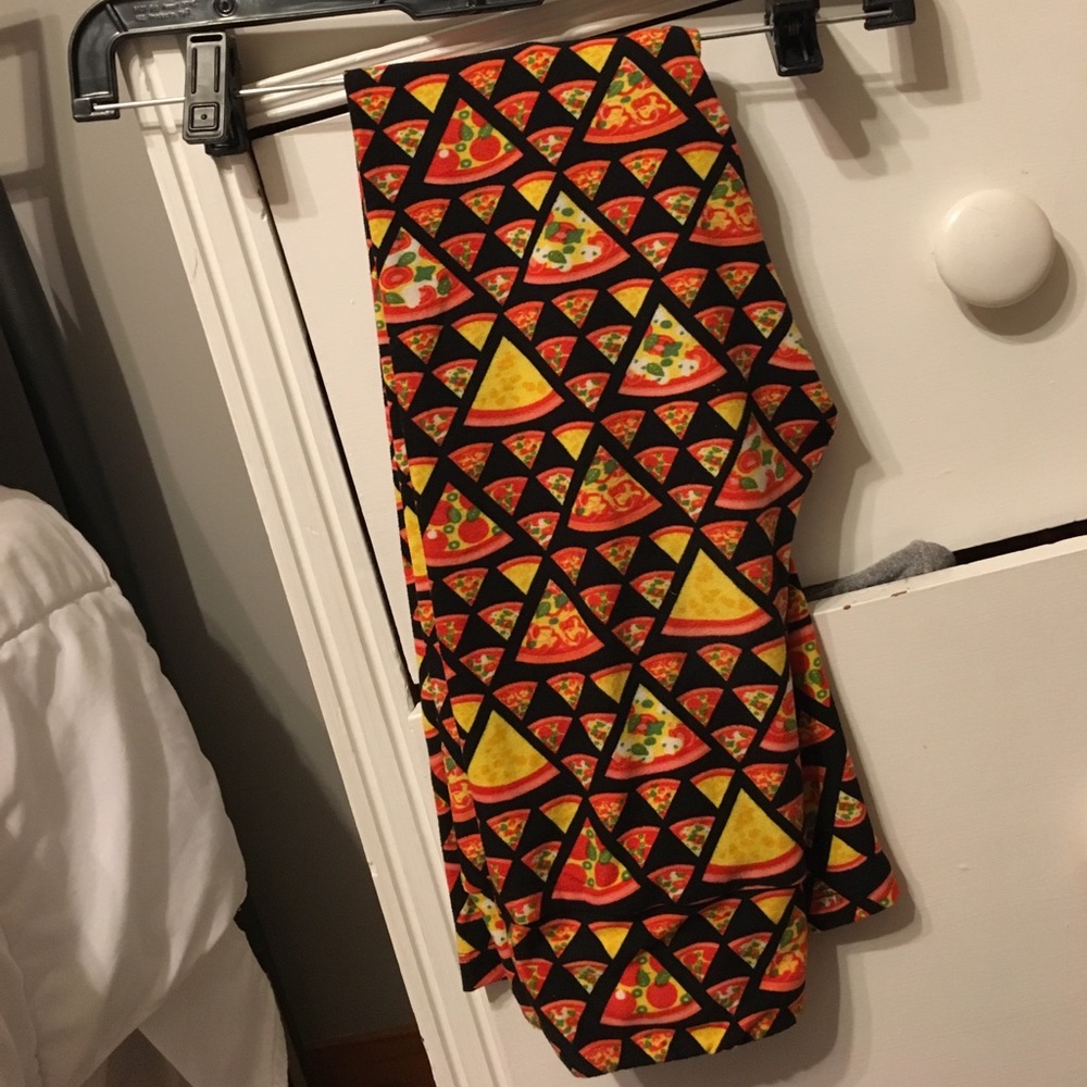 LULAROE Pizza leggings