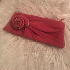 Suede Banana republic clutch in magenta