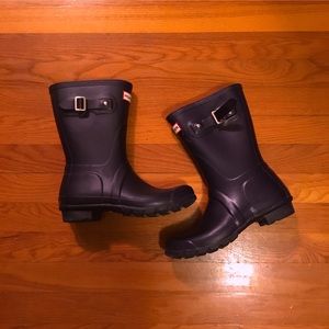 Mid-calf Hunter Rain boots