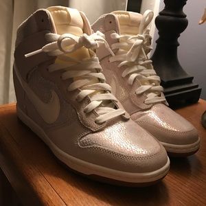 Nike Dunk Sky Hi Metallic Luster