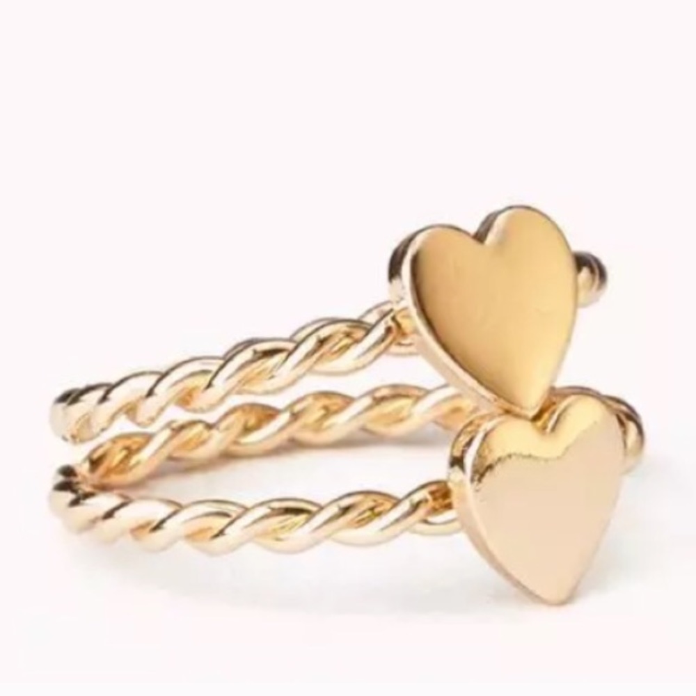 Gold Heart Ring - Picture 1 of 3
