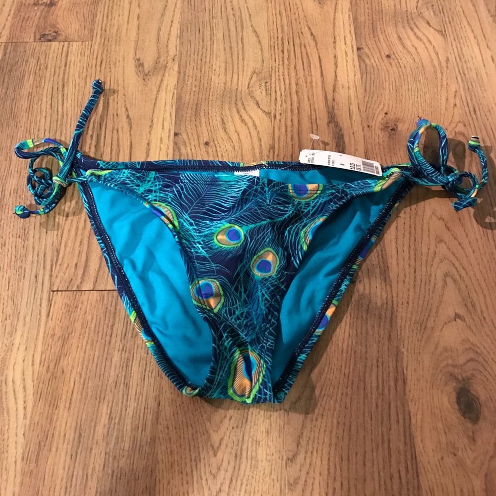 NWT Peacock bikini bottoms