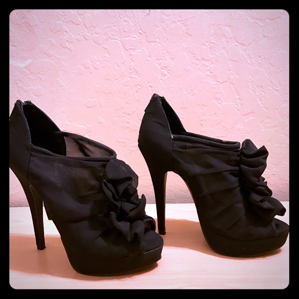 BAKERS SHEER PEEPTOE BOOTIES