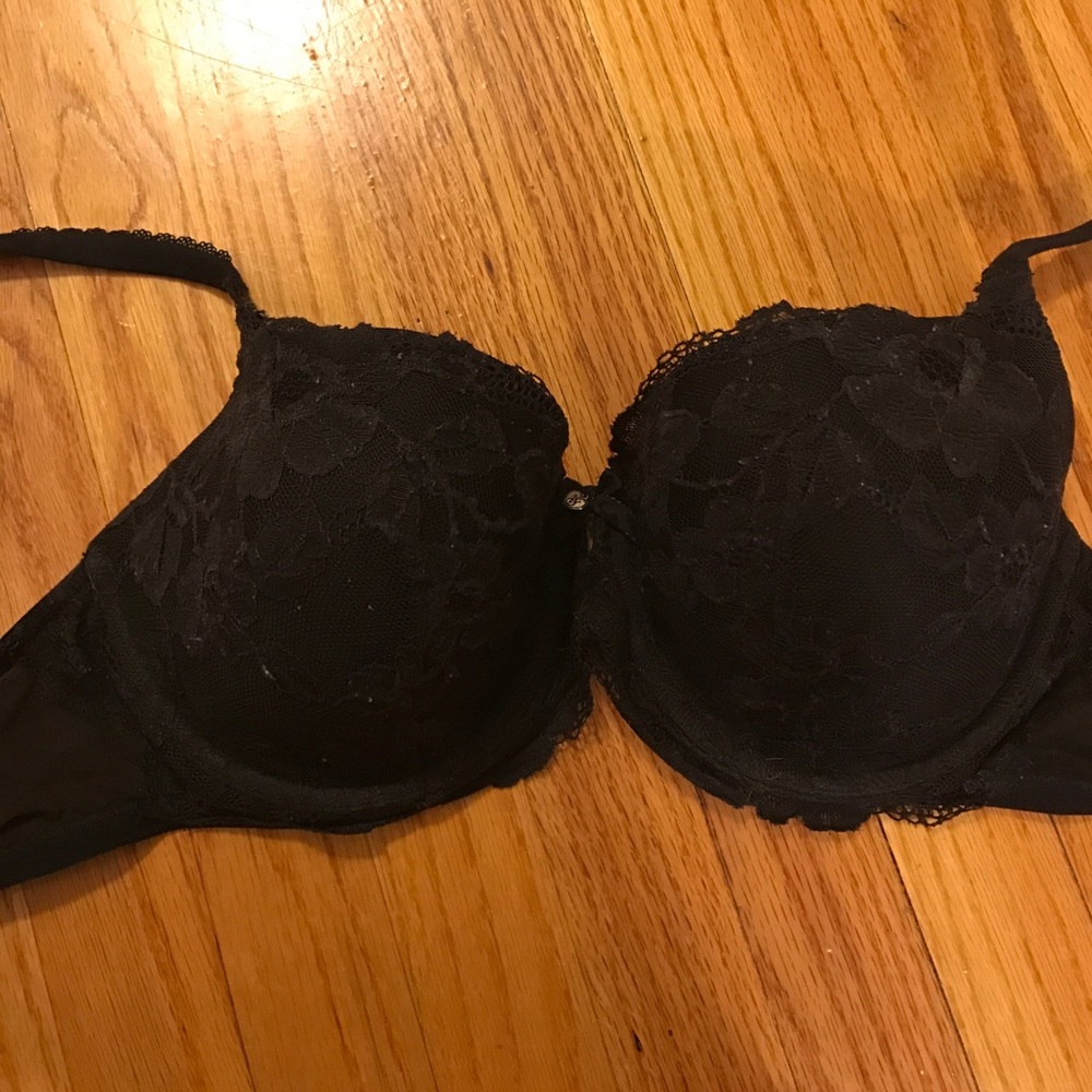 SOLD ✨ Body by Victoria black lace bra 34DDD