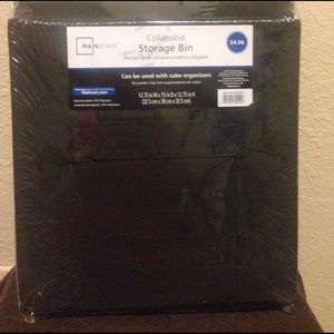 3 Collapsible storage bins