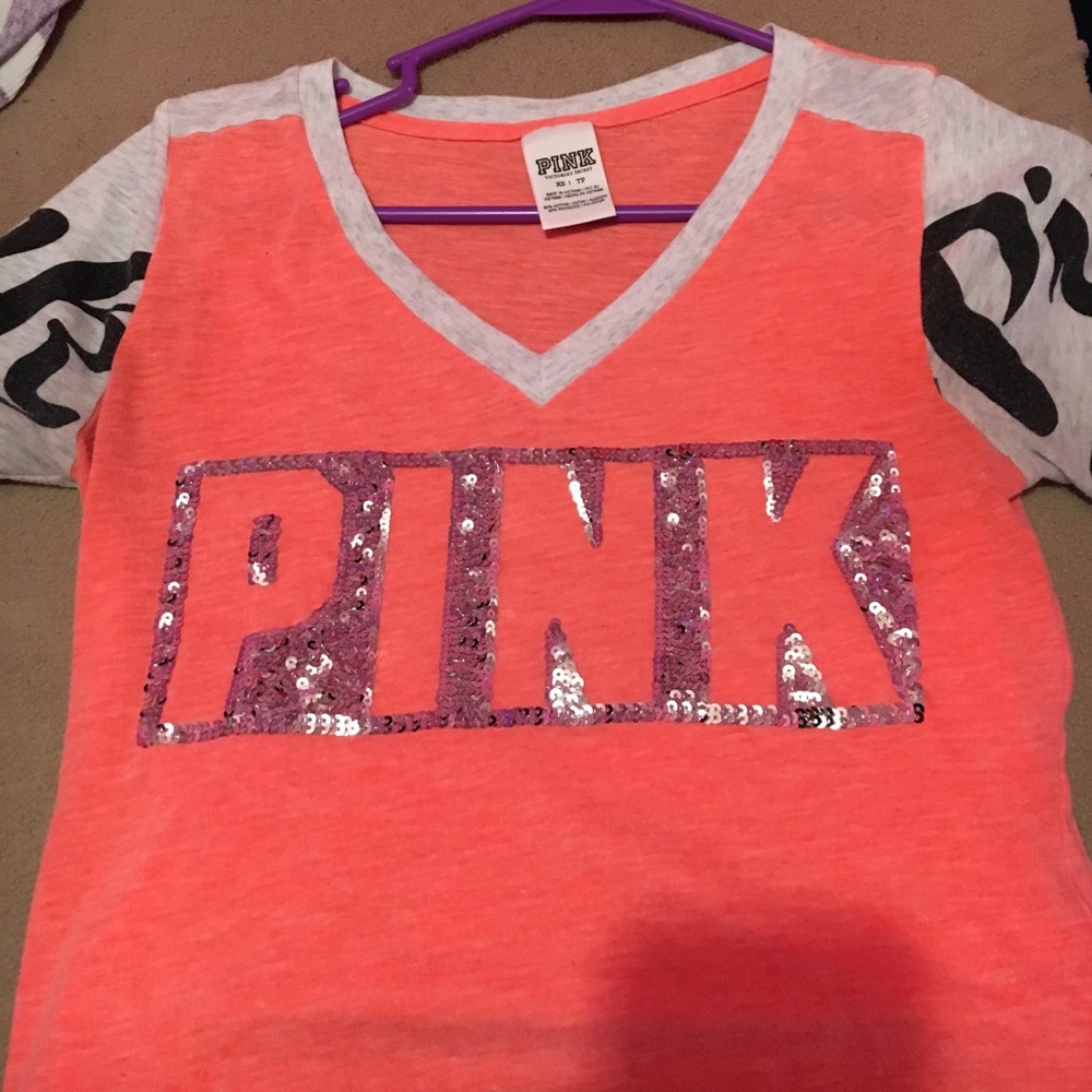 VSPINK Shirt 😍😍😍