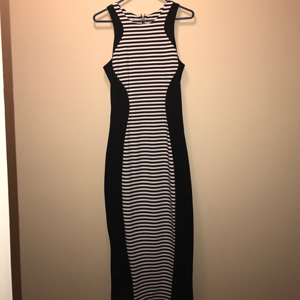 NEVER WORN! Fitted striped dress