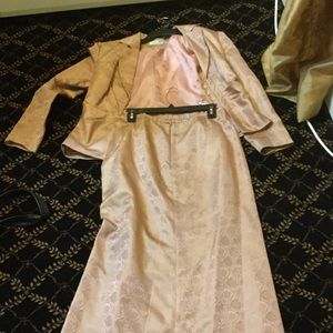 Beautiful Kay Unger New York brand two piece set