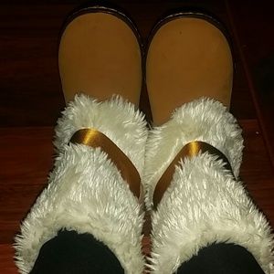 Tan and cream ribbon buckle bootie :)