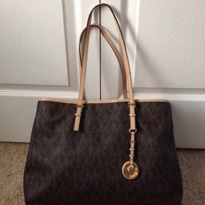 MK purse 👛