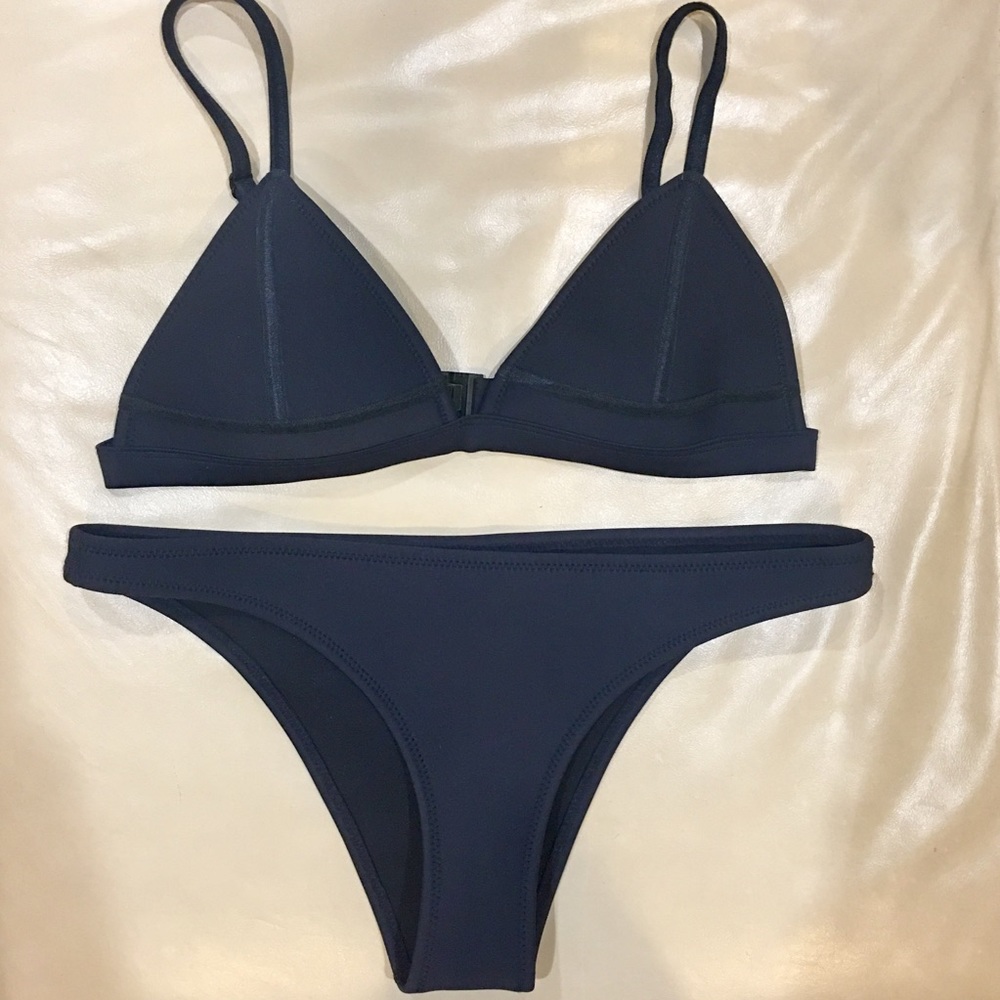 Black Triangl Bikini