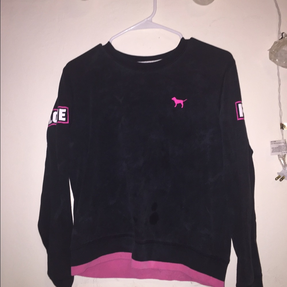 Pink small sweater