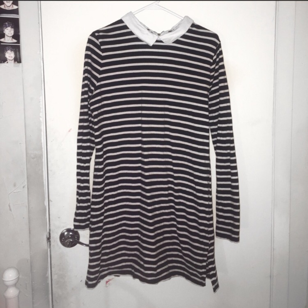 Peter Pan collared dress