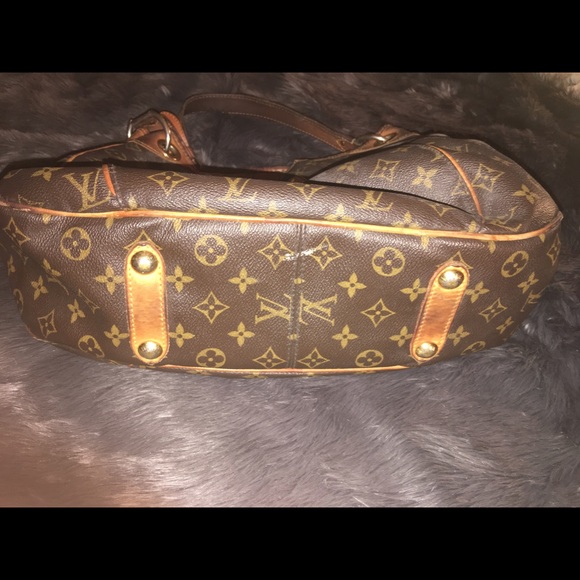 Authentic Louis Vuitton Galleria Bag - Picture 2 of 3