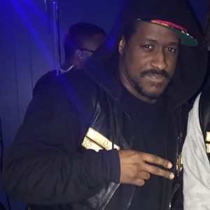 Meet your Posher, Davon