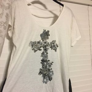 Women's buckle flowy "cross" shirt.