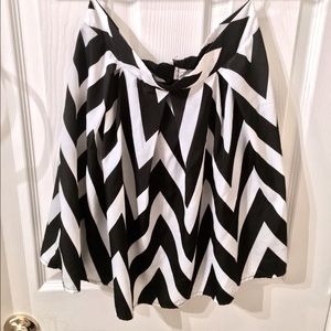 Chevron Black and white skirt
