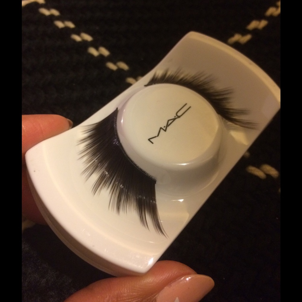 JUNE SALE***DISCONTINUED MAC "42" LASHES