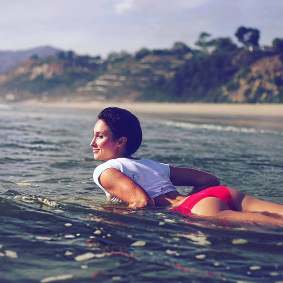 Meet your Posher, Emily - Picture 2 of 6