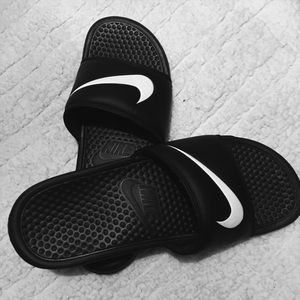 Nike slides