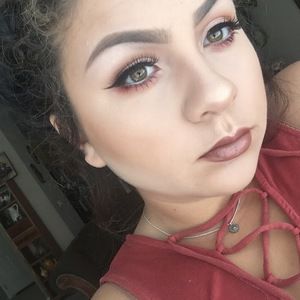 Meet your Posher, Sophia