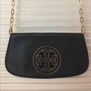 ✋🏼SOLD! 🎀 Tory Burch crossbody clutch! 🎀
