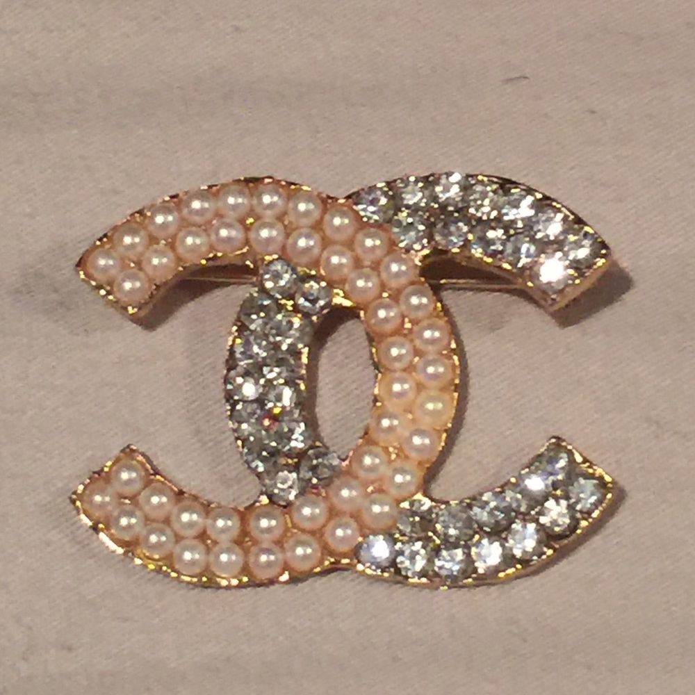 Brooch