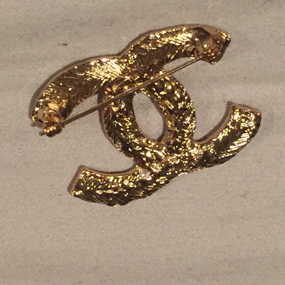 Brooch - Picture 2 of 2