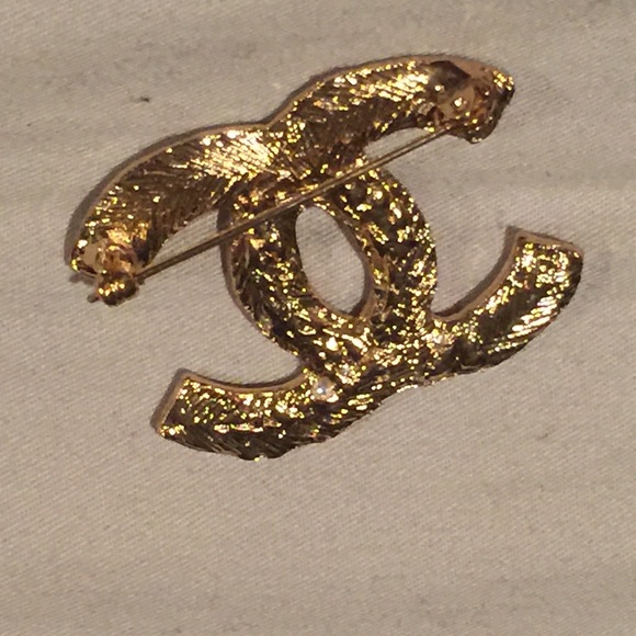 Brooch - Picture 2 of 2