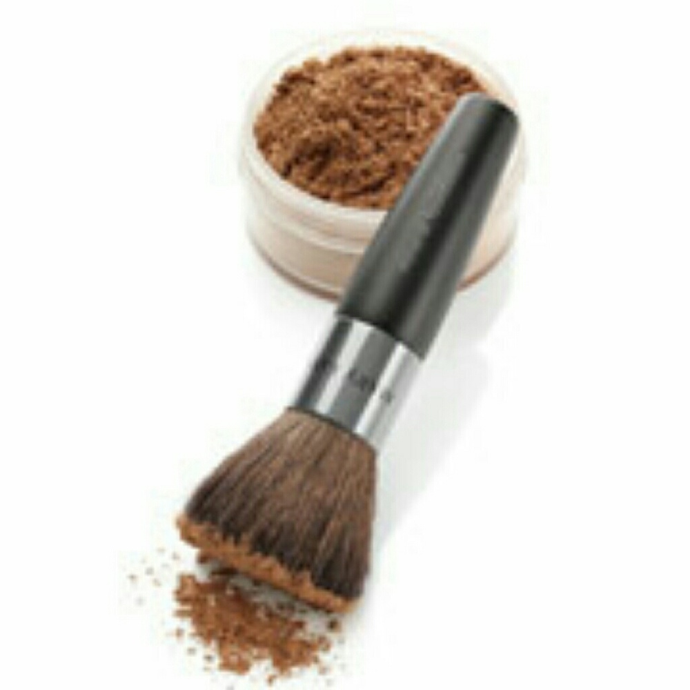 Bronze 3 Mary Kay  mineral powder foundation